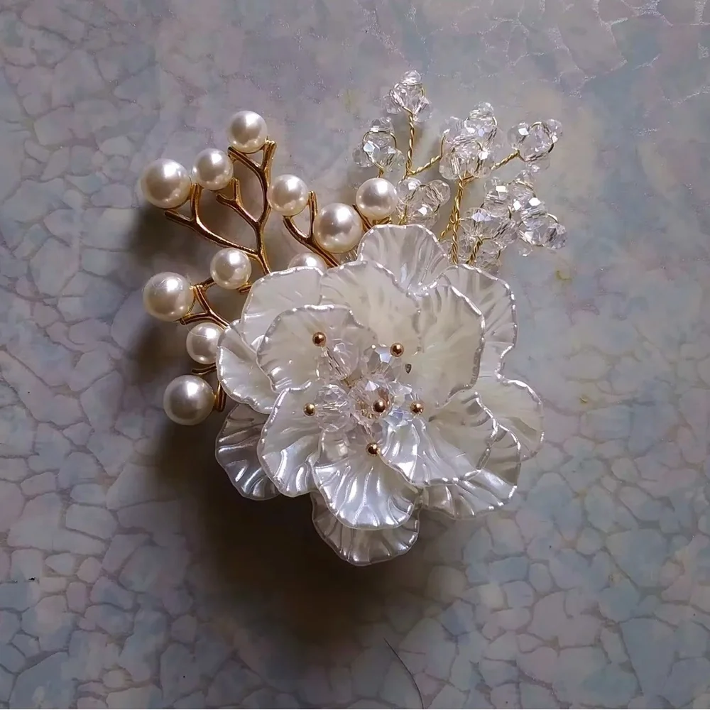 Elegant White Floral Pearl Brooch
